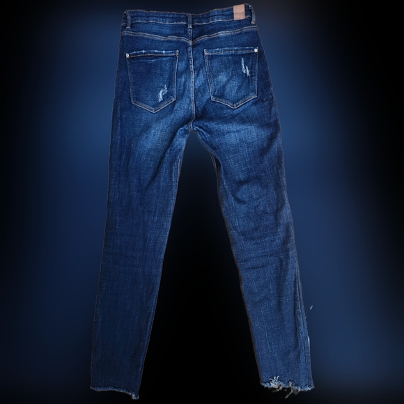 Zara Skinny Distressed Jeans in Dark Denim with Some Stretch - Picture 2 of 4